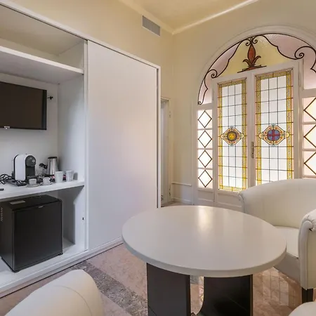 Natalia - Adults Only Affittacamere Verona